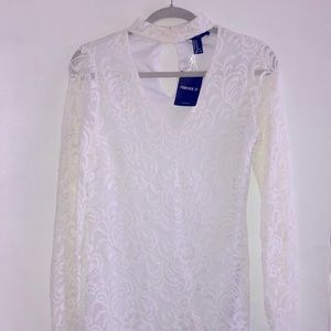 White long sleeve dress